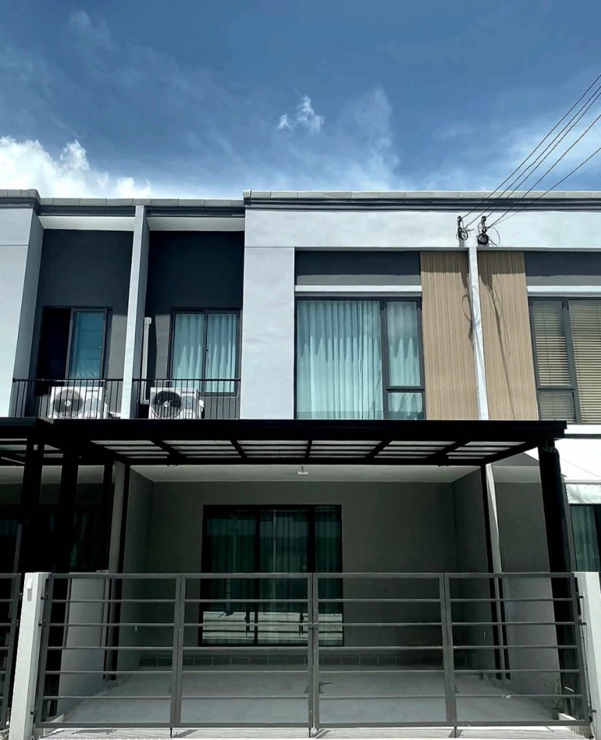 ให้เช่าทาวน์ โฮม Pleno Sukhumvit Bangna 2 ใกล้ Mega Bangna เพียง 3 นาที