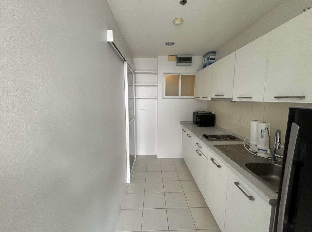 Life Ratchada–Suthisan ห้องใหญ่ 45 ตร.ม. ติด MRT สุทธิสาร 10 ม. เฟอร์ครบ พร้อมอยู่