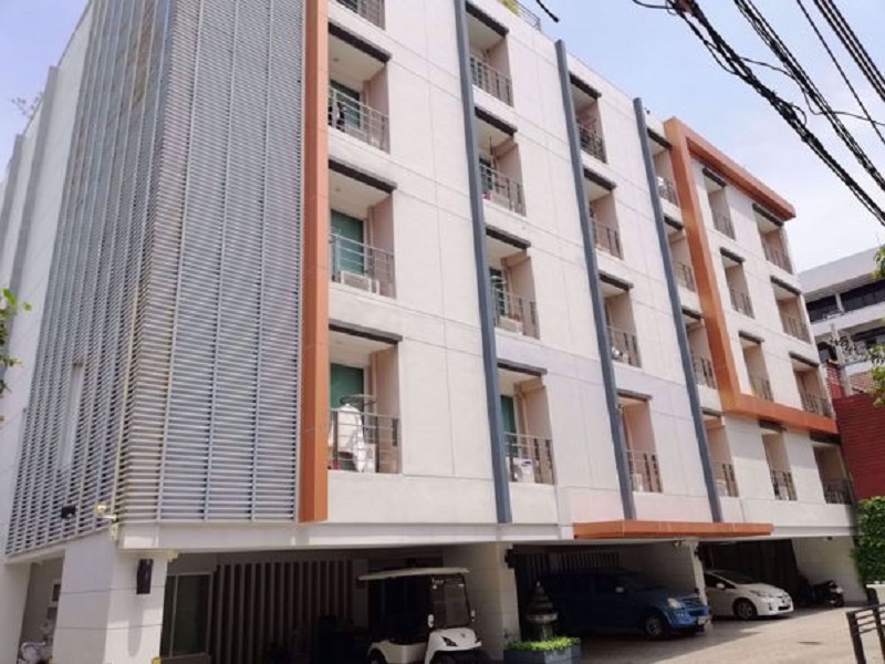 Sathorn-Residence-Condominium