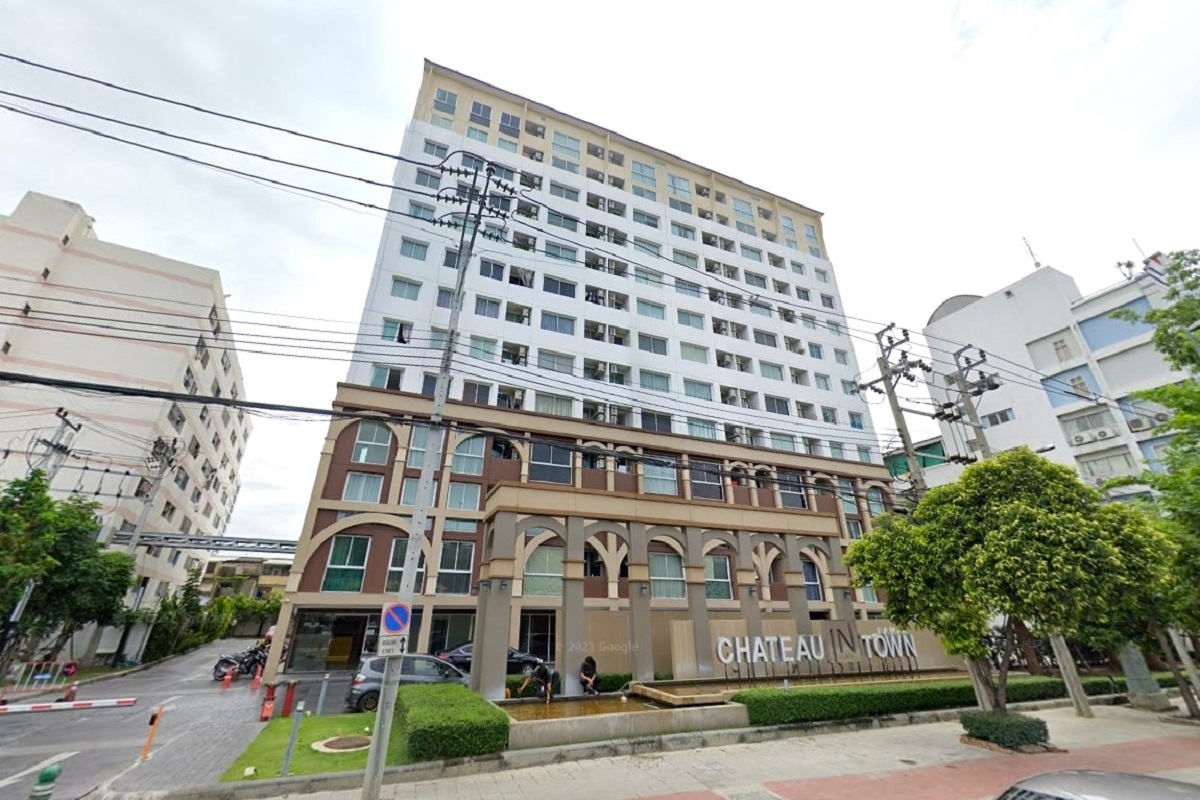 Chateau-In-Town-Rama-8