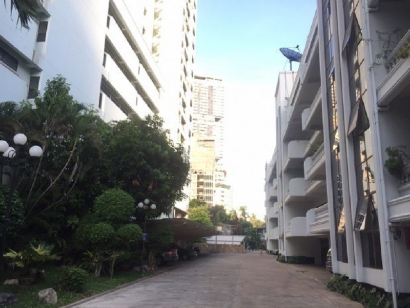 อารี-แมนชั่น