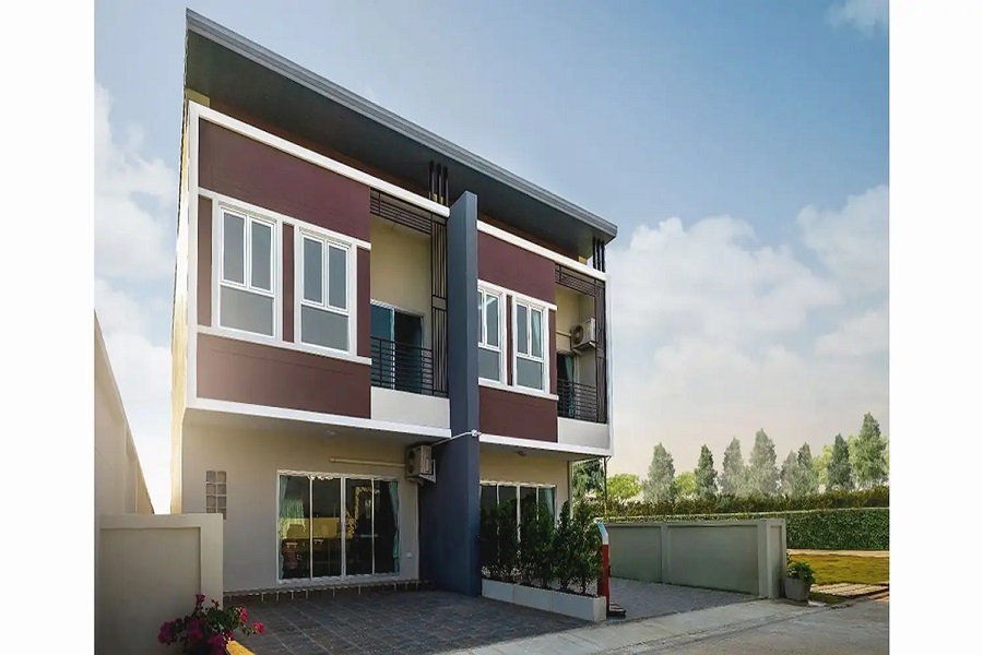 Siwarat-11-Village-Chaiyaphruek