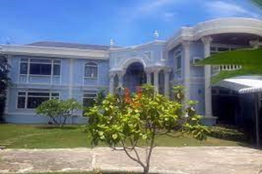 หมู่บ้านชิชา-คันทรี-คลับ