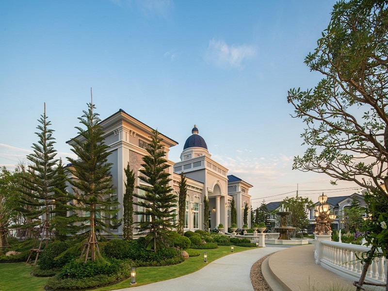 แกรนดิโอ-ฟิวเจอร์-รังสิต