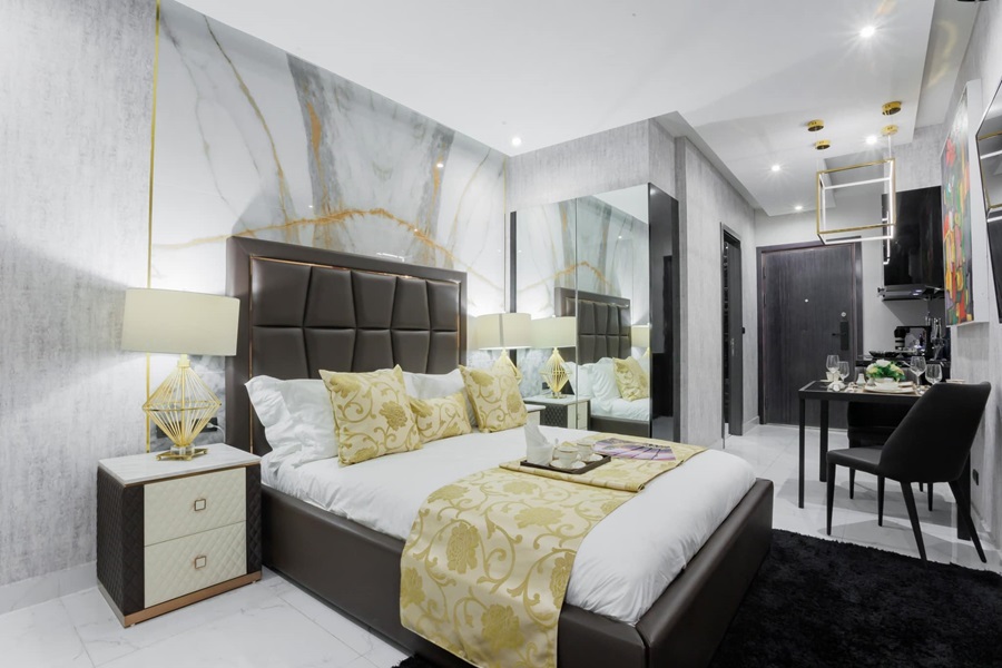 แกรนด์-โซ-แลร์-พัท-ยา